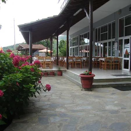 Pantazis Paralia Panteleimonos