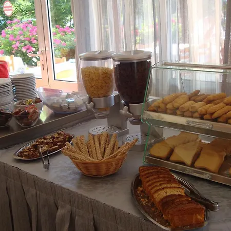 Pantazis Paralia Panteleimonos