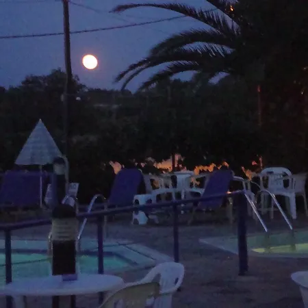 Pantazis Paralia Pantaleimonos