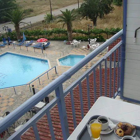 Pantazis Paralia Panteleimonos